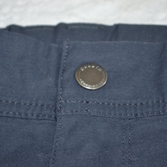 Duluth Trading Co Women's Gray Dry on the Fly Skort Size 10 - Picture 4 of 14